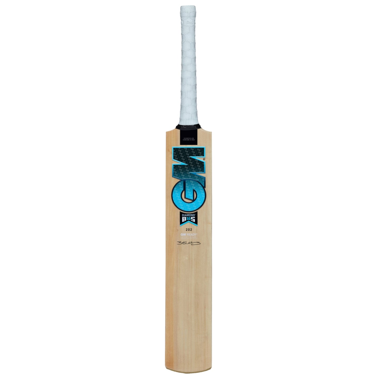 Gunn & Moore GM Cricket Bat Diamond 202 with a wooden blade and ergonomic handle, ready for cricket gameplay.