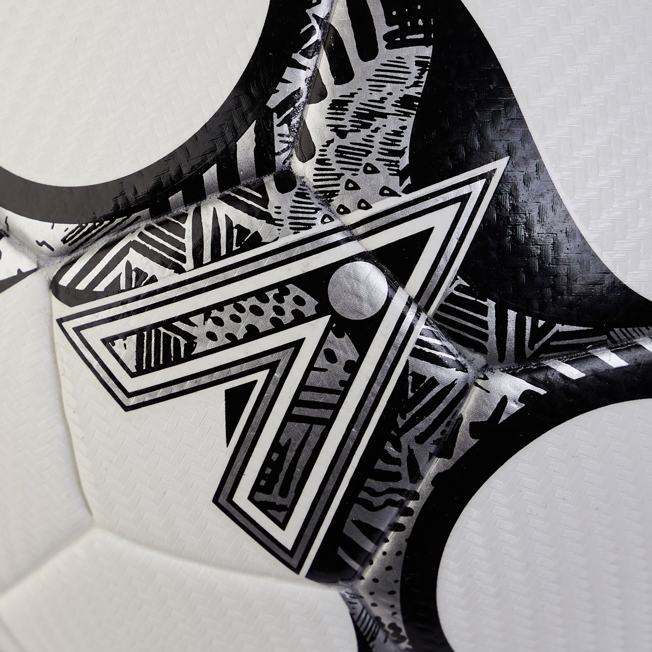 Mitre Delta Futsal 24