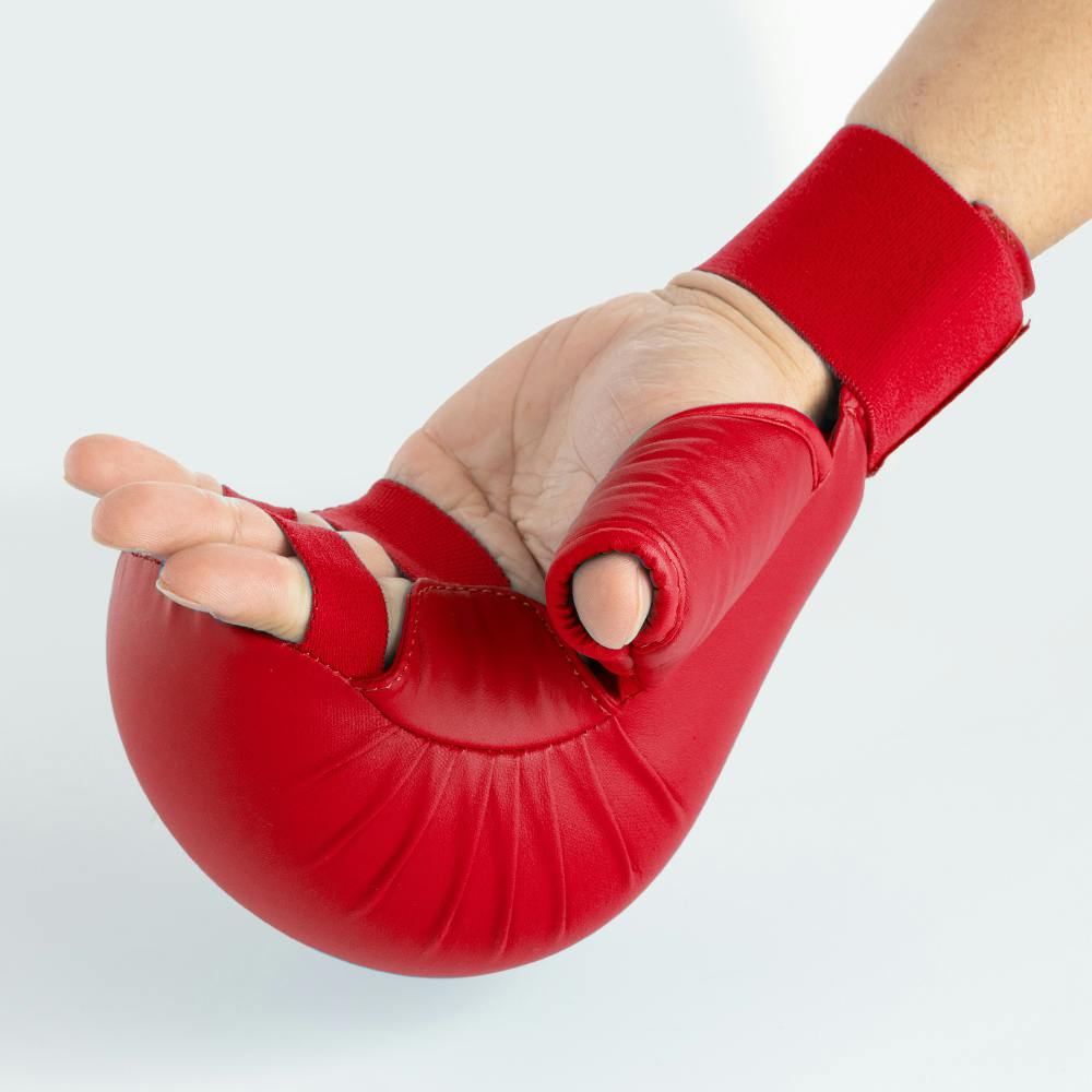 Blitz Elite Gloves With Thumb