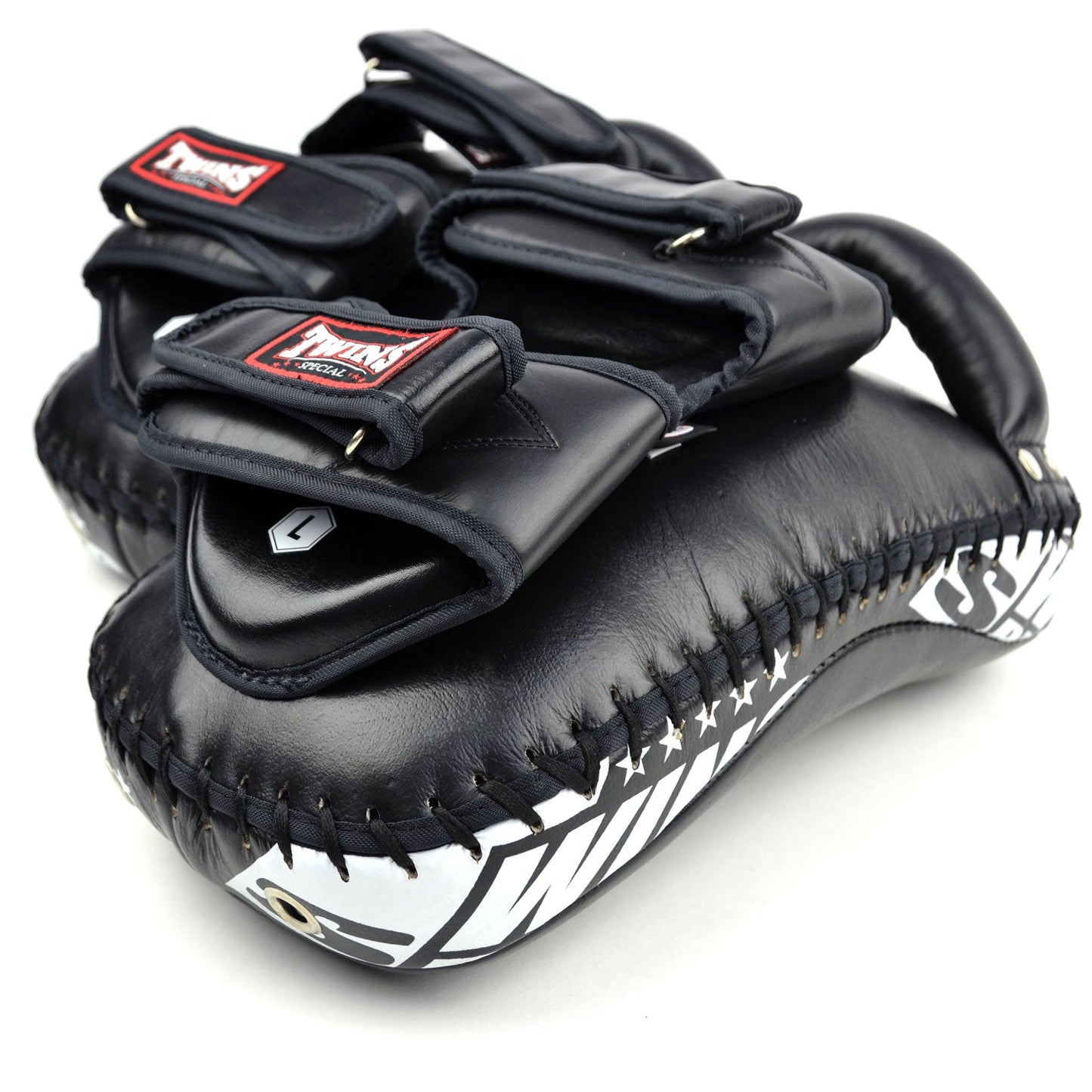 Twins Deluxe Curved Leather Kick Pads Black
