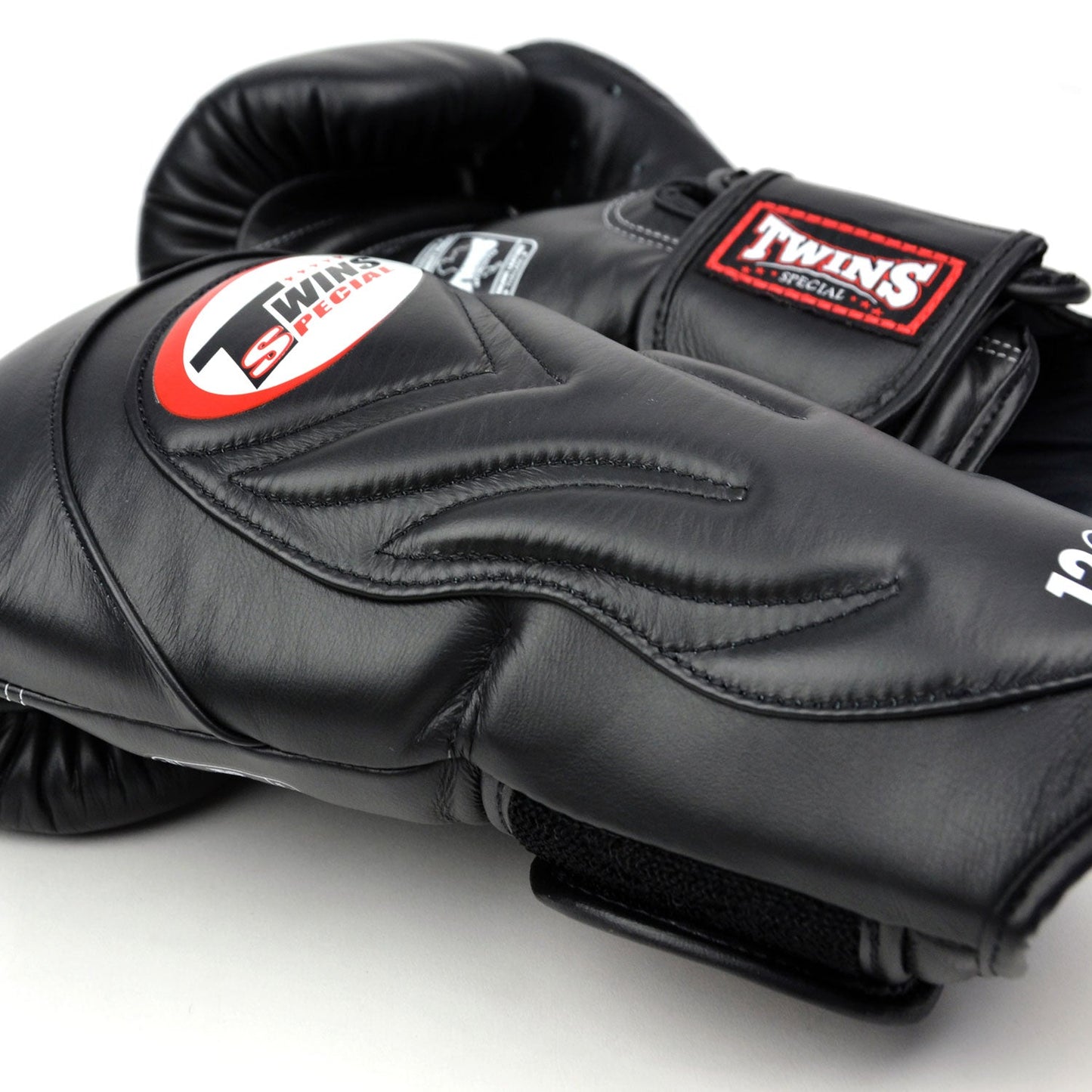 Twins Special Muay Thai Boxing BGVL6 Long-Cuff Boxing Gloves Black-Black