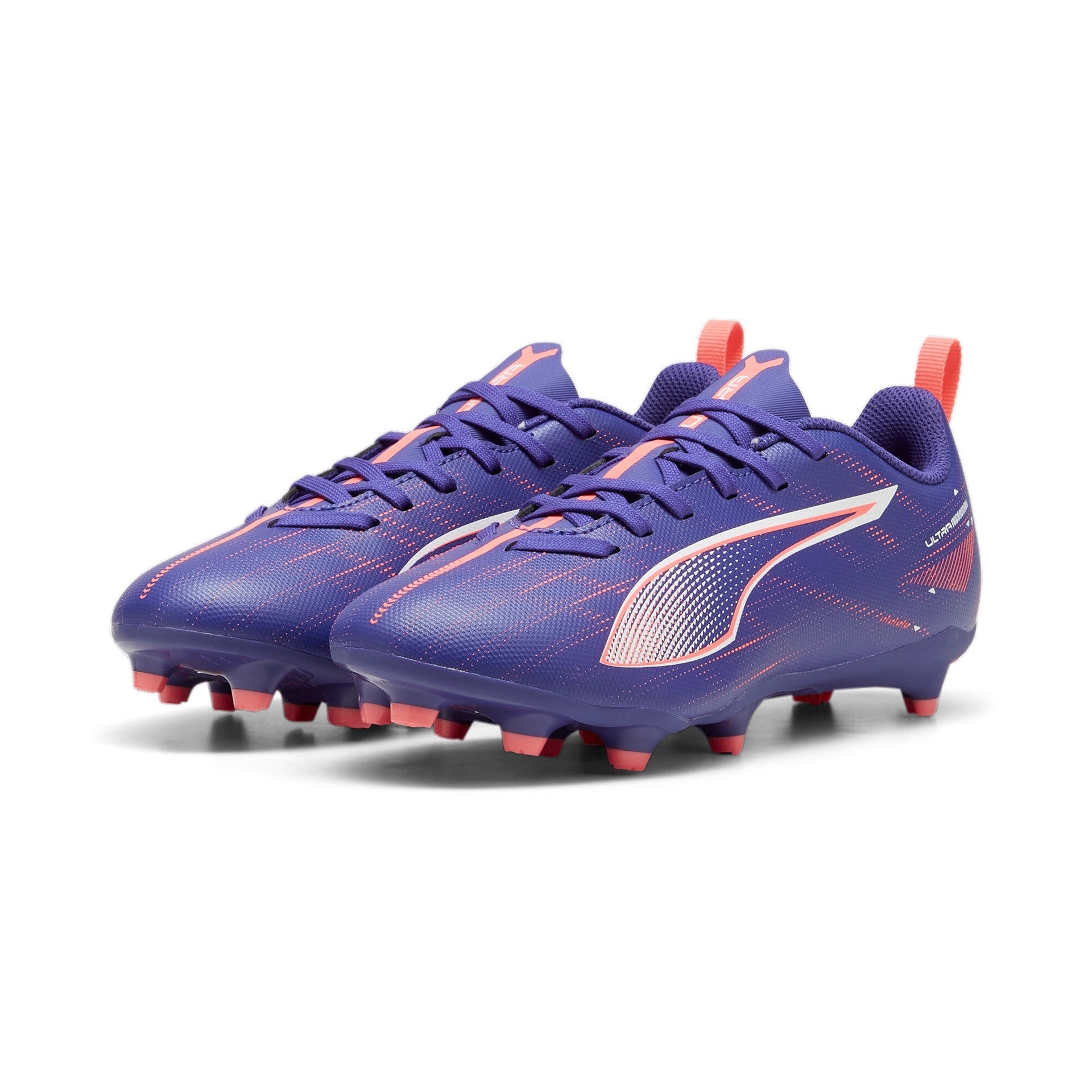 Junior Puma Ultra 5 Play FG/AG football boots with a sleek design, suitable for grass and artificial turf playing surfaces.