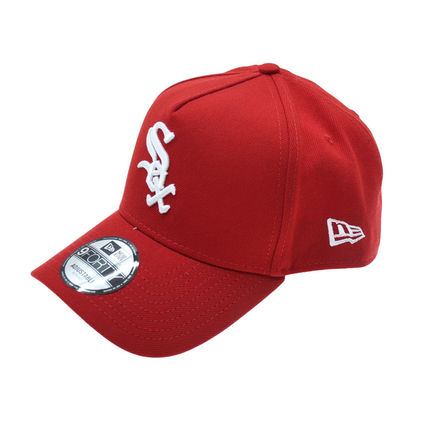 New Era Chicago White Sox baseball cap with white crown and black brim, featuring team logo on front.