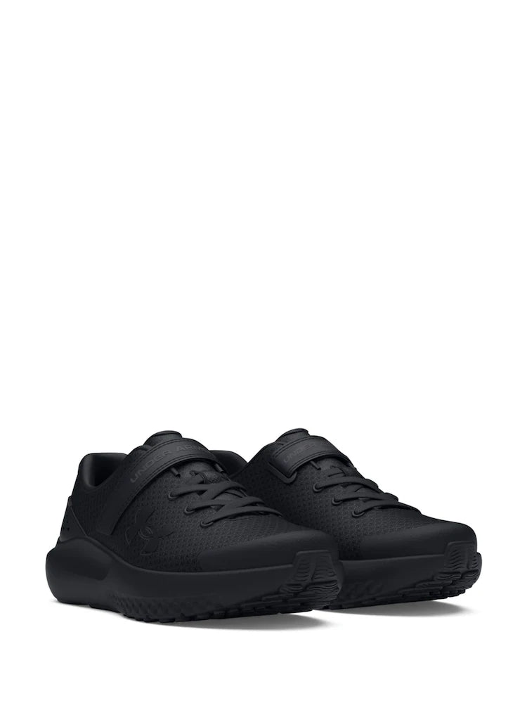 Under Armour Black Surge 4 Trainers Size 13.5UK Kids