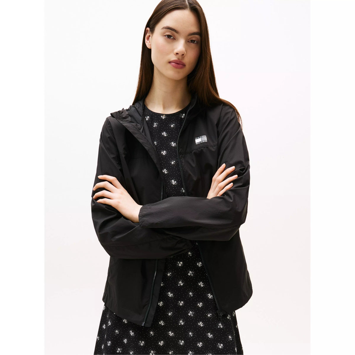 Tommy Jeans Women's Lightweight Wind-Resistant Windbreaker - size 10