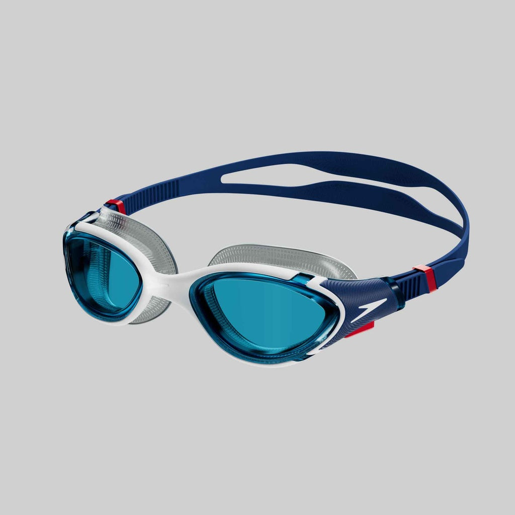 Speedo Biofuse 2.0 swimming goggles with clear lenses and adjustable straps, designed for comfortable, leak-free swimming.