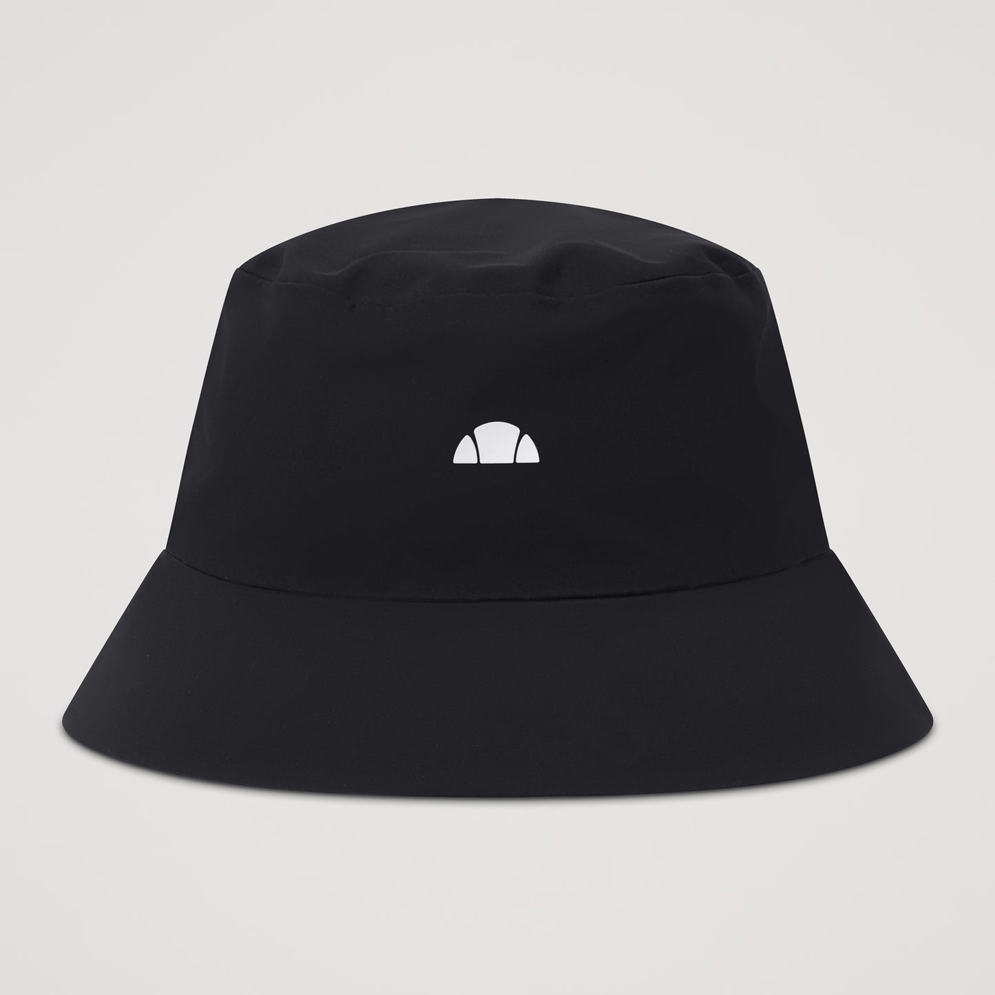 Ellesse Varsola bucket hat in neutral fabric with wide brim, casual accessory for sun protection and style.