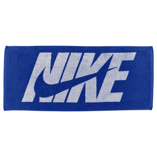 White Nike Jacquard Towel with medium graphic design, made for versatile accessories and sports use.