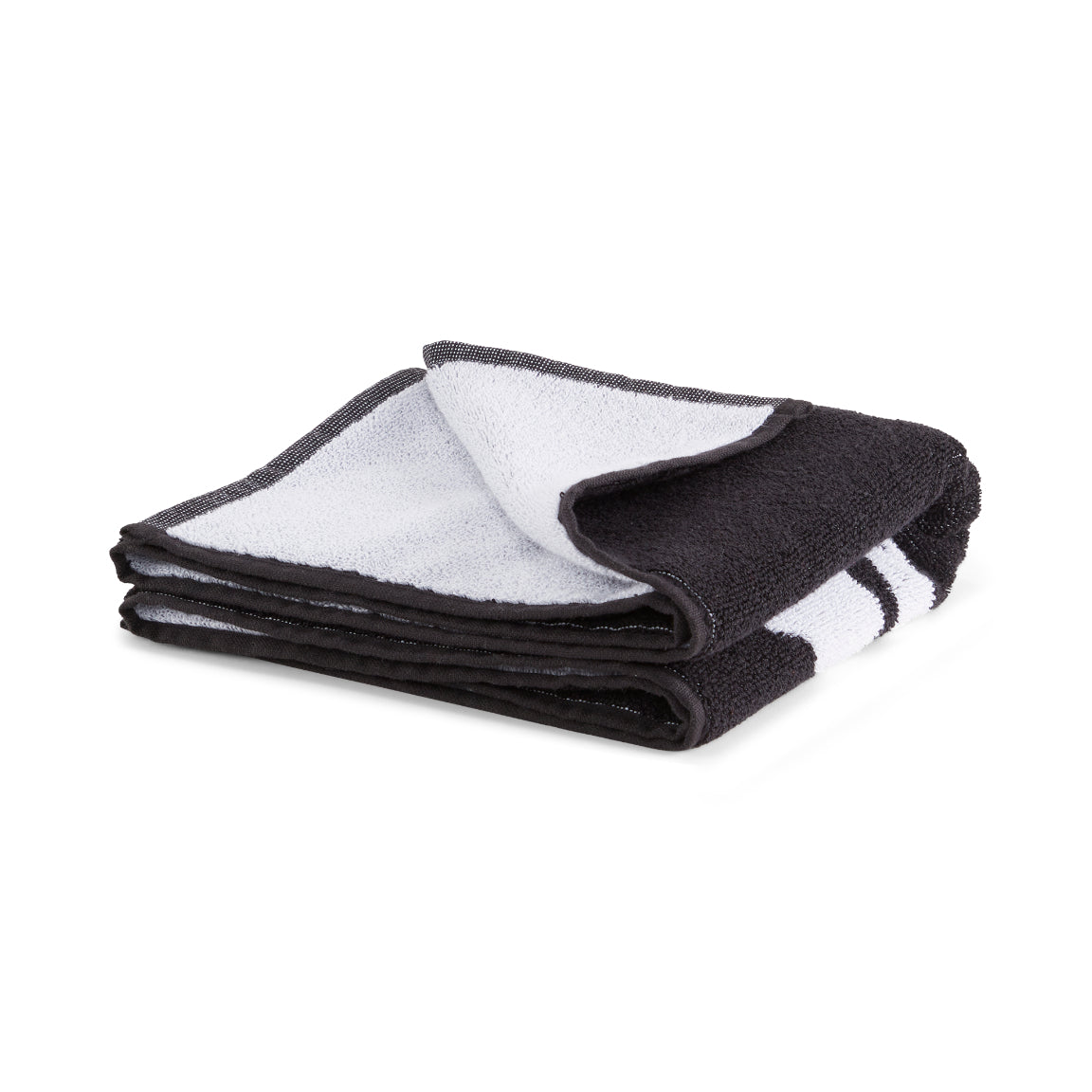 Puma Team Microfiber Towel in black and red, lightweight sports towel with Puma logo for athletic use and quick drying.