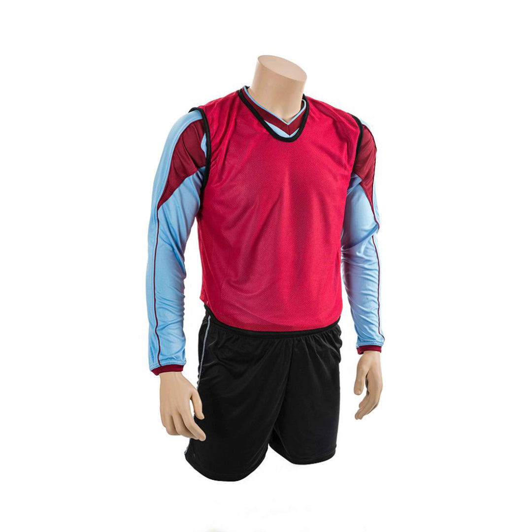 Plain mesh training bib for infants and kids, lightweight sporting goods by Precision, shown in soft blue with adjustable straps.