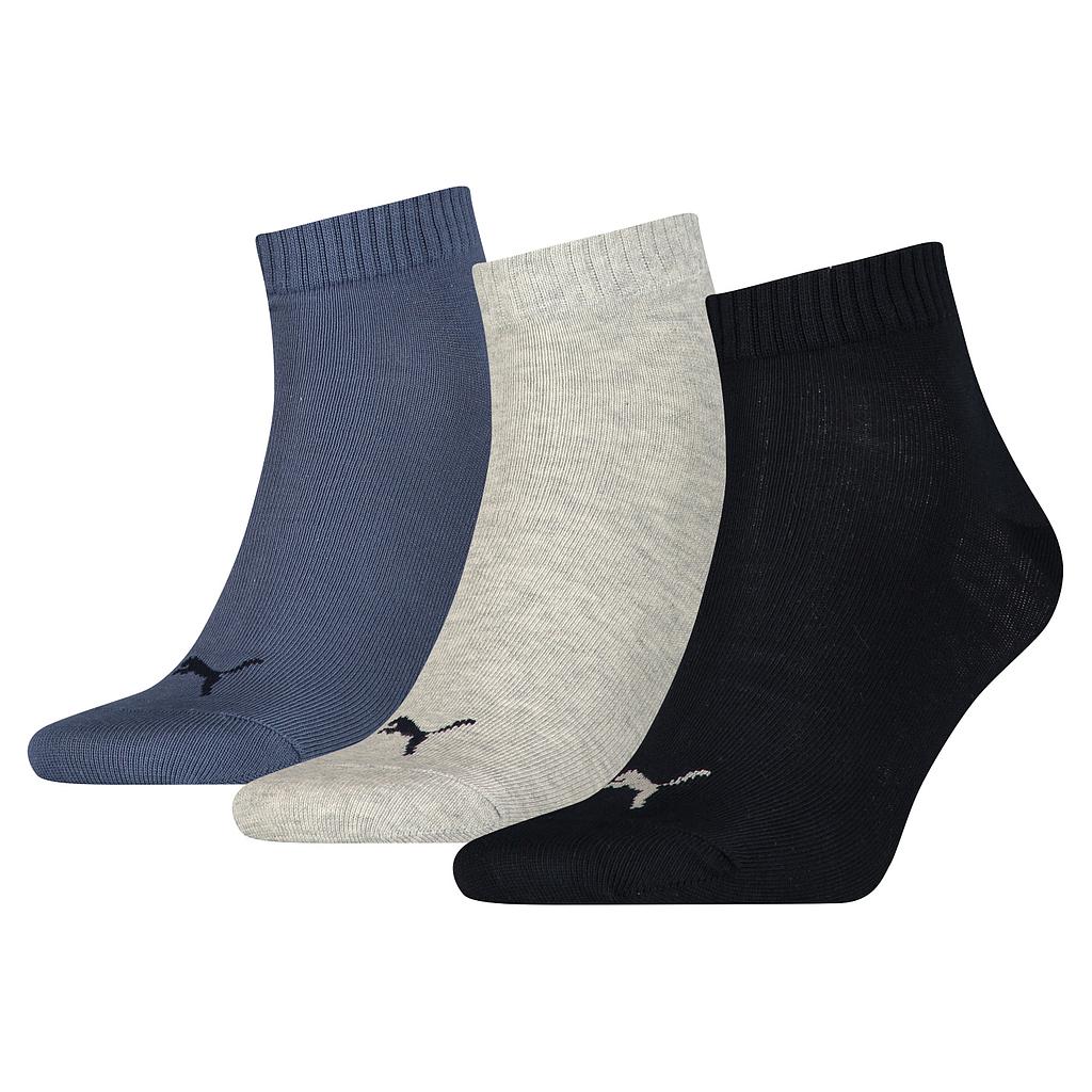 Set of three Puma quarter training socks, white with black accents, designed for athletic comfort and performance.