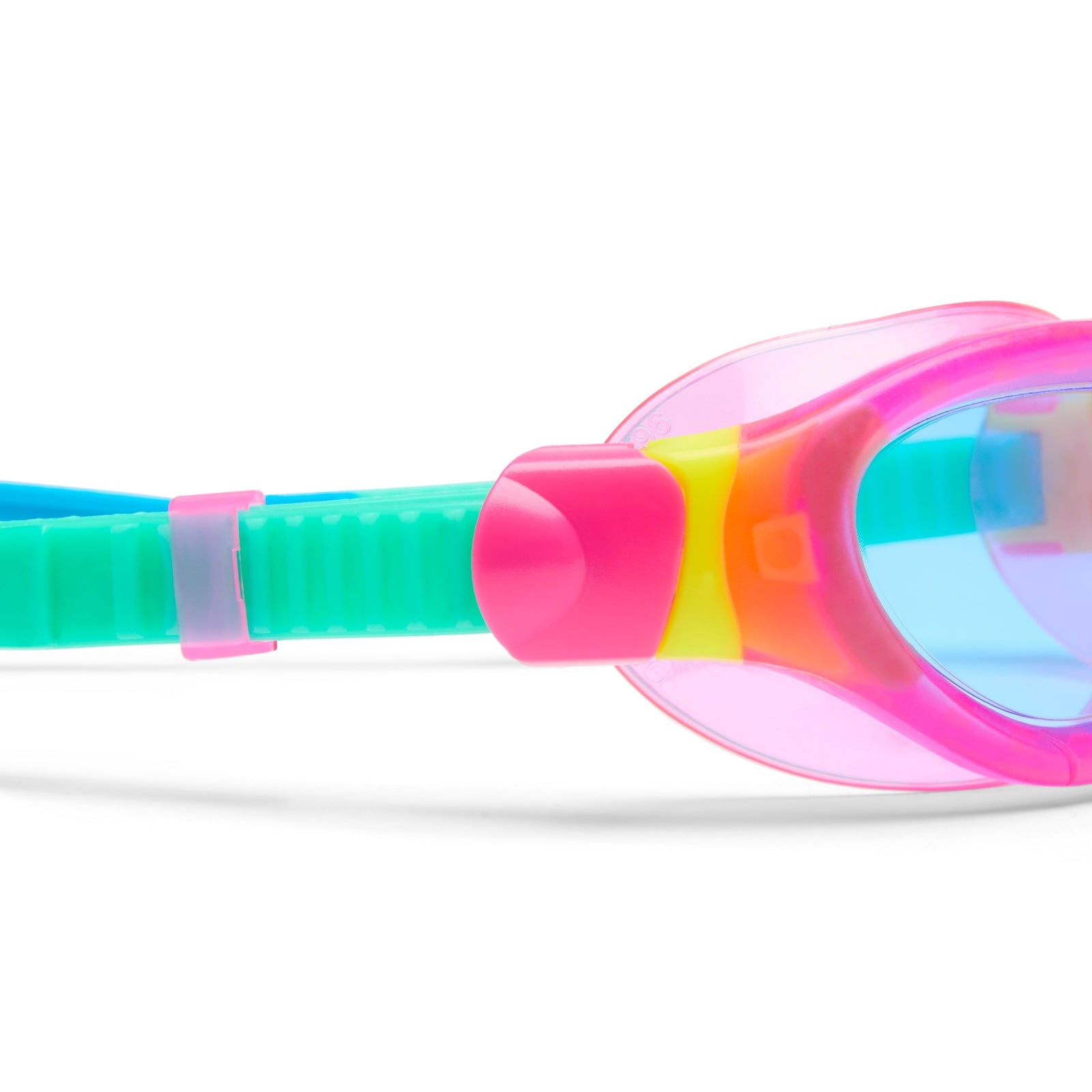 Junior Zoggs Phantom 2.0 swimming goggles with adjustable straps and clear lenses, designed for kids' swimming activities.
