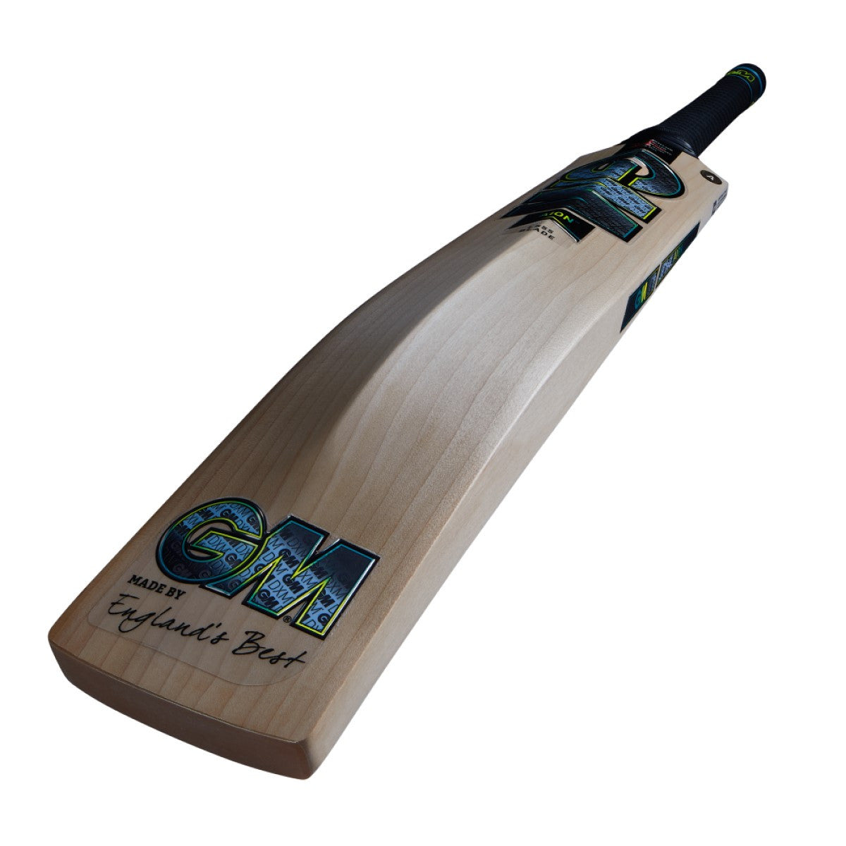 Gunn & Moore GM Aion 404 English Willow cricket bat with a light wood finish and traditional shape, suitable for cricket players.