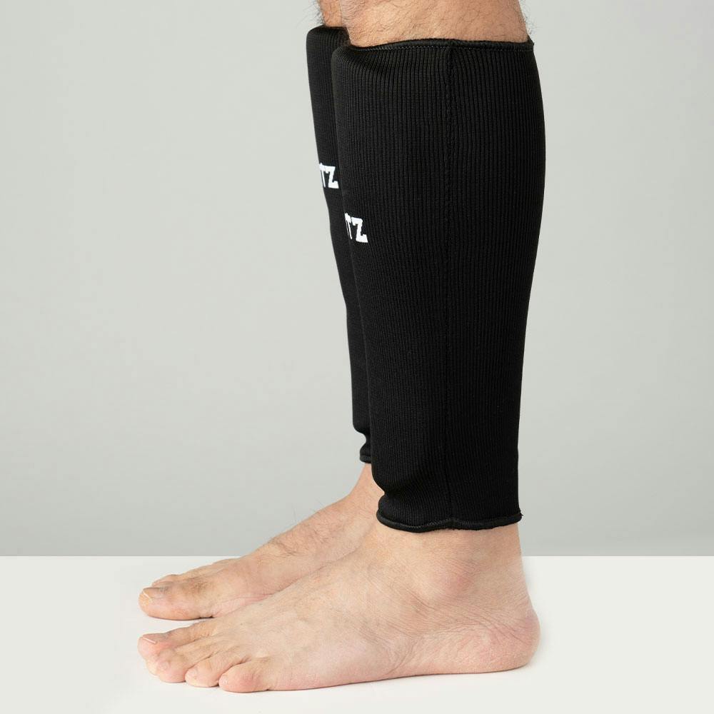 Blitz Elastic Shin Pads