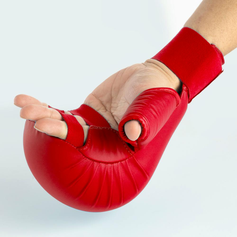 Blitz Elite Gloves With Thumb