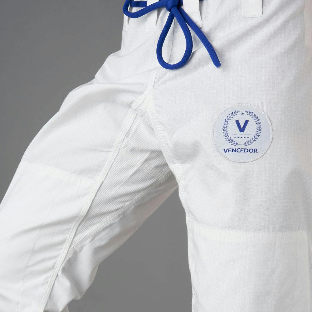 Blitz Kids Vencedor Brazilian Jiu Jitsu Gi