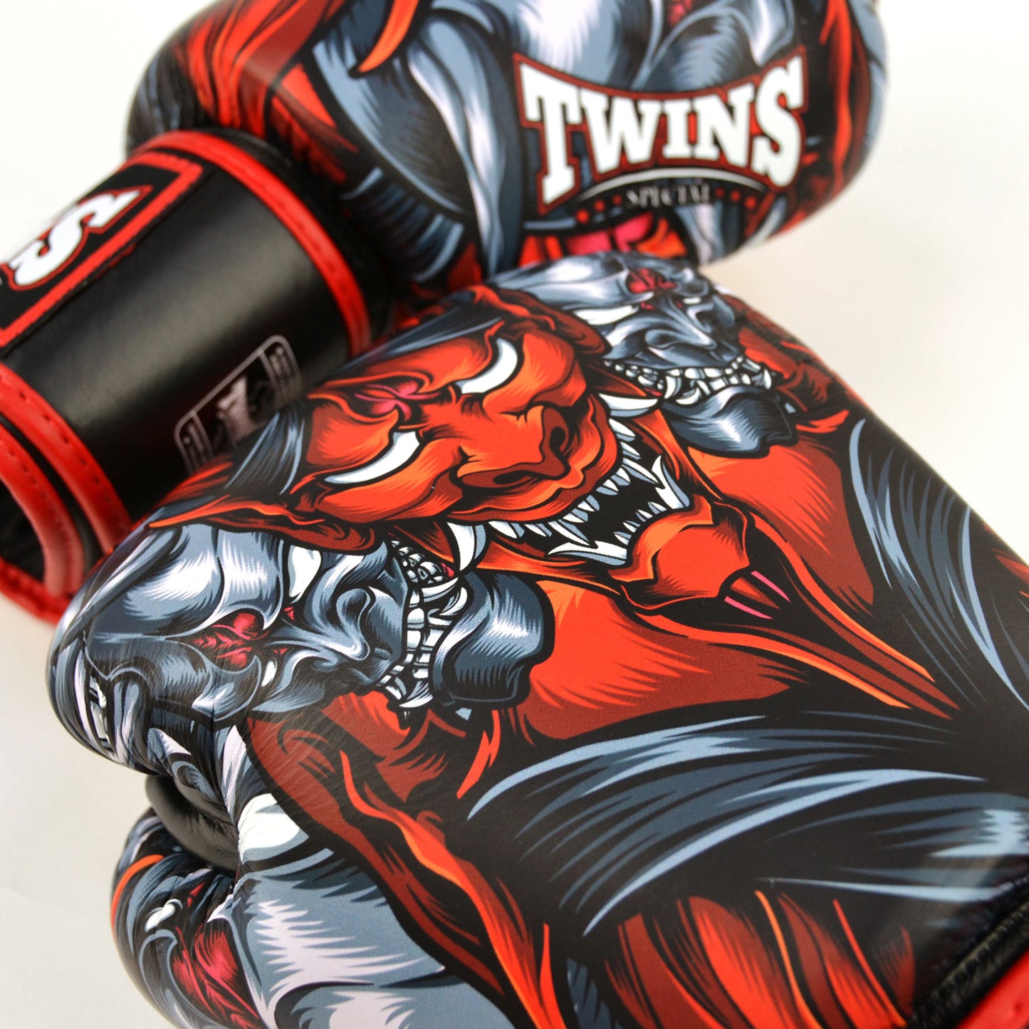 FBGVL3-58 Twins Kabuki Boxing Gloves Black-Red