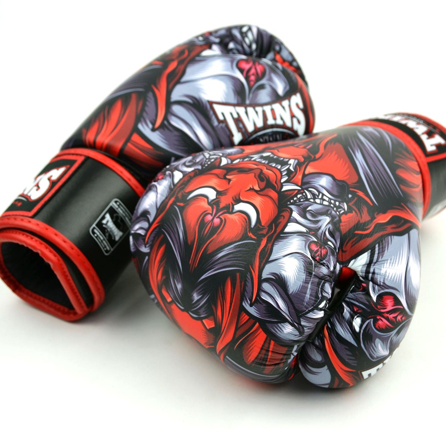 Twins Kabuki Muay Thai Boxing Gloves Black-Red