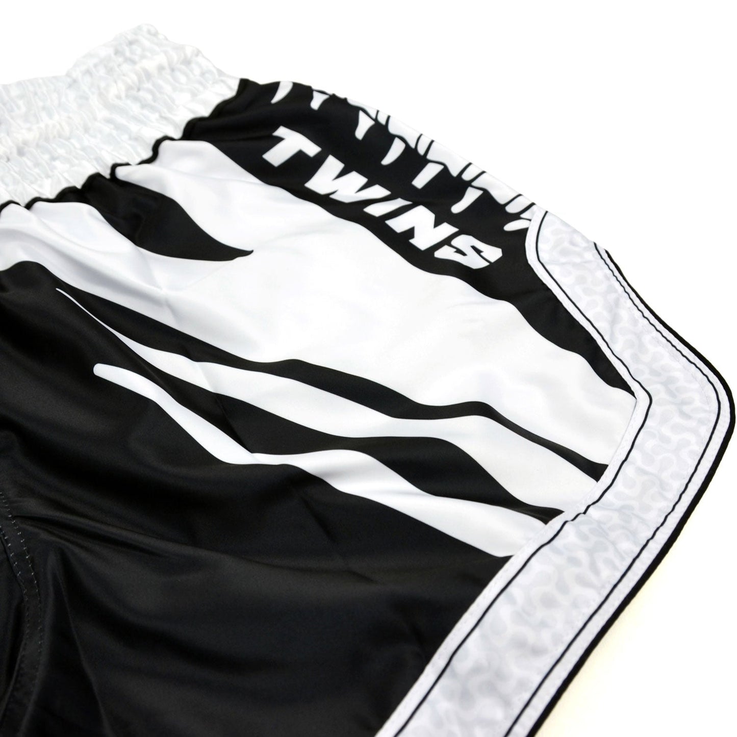 Twins Special Muay Thai Boxing Shorts - SPINE